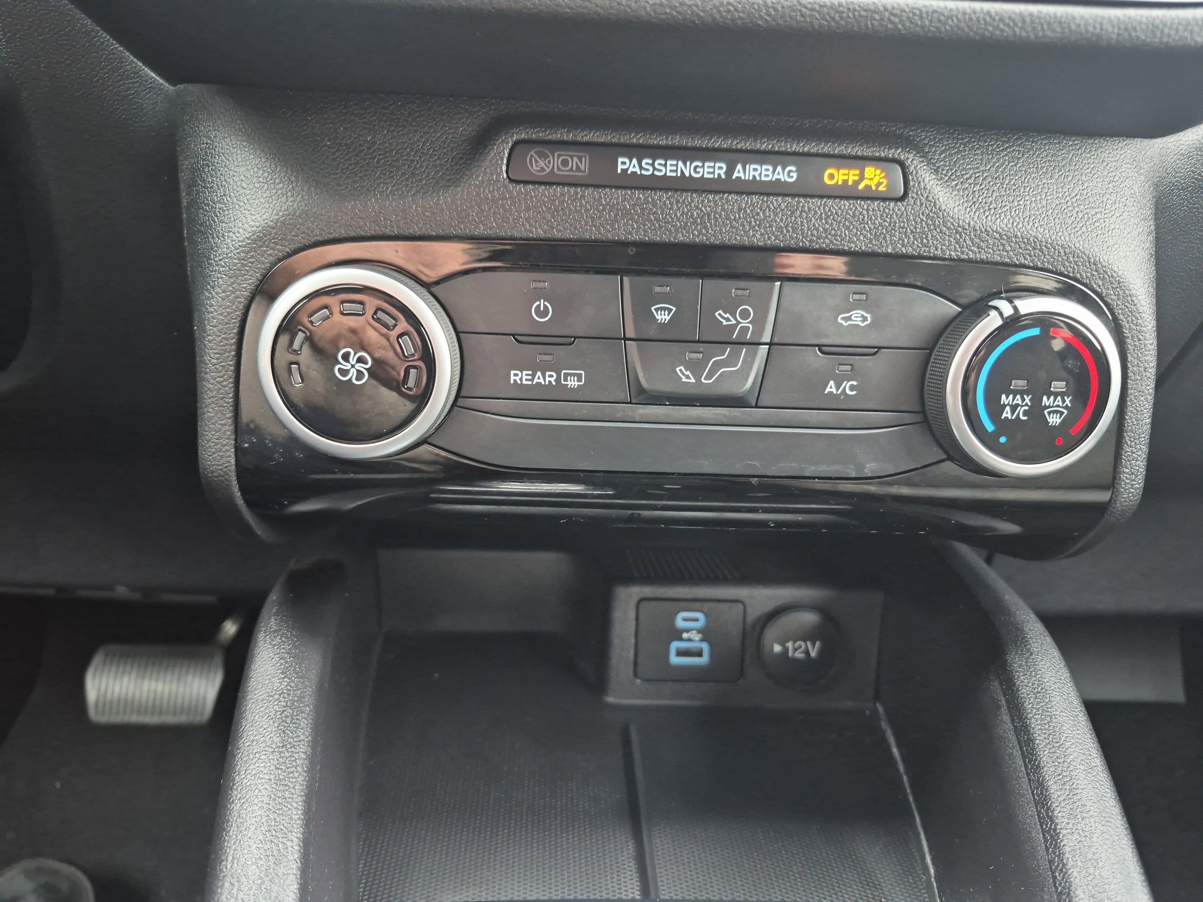 Certified 2022 Ford Escape SE image 28