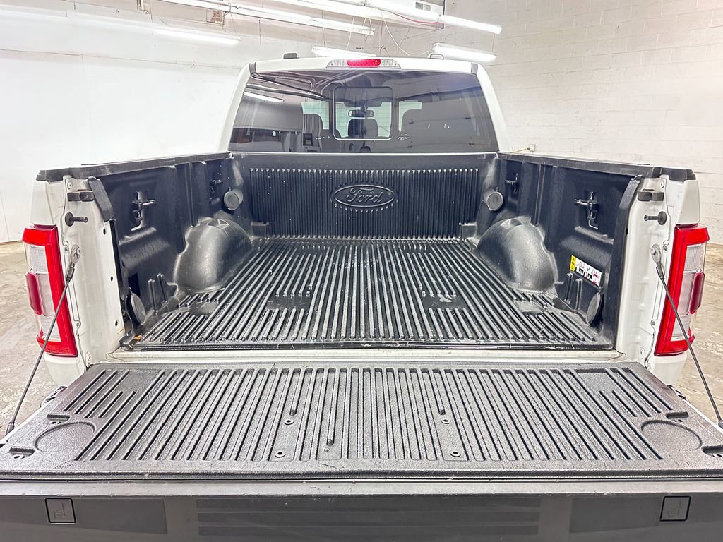 Certified 2022 Ford F150 Lariat w/ Equipment Group 502A High image 19