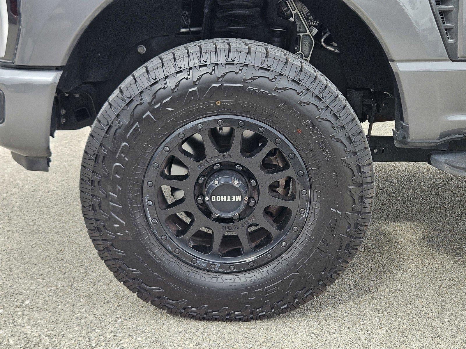Certified 2024 Ford F350 4x4 Crew Cab Super Duty image 9
