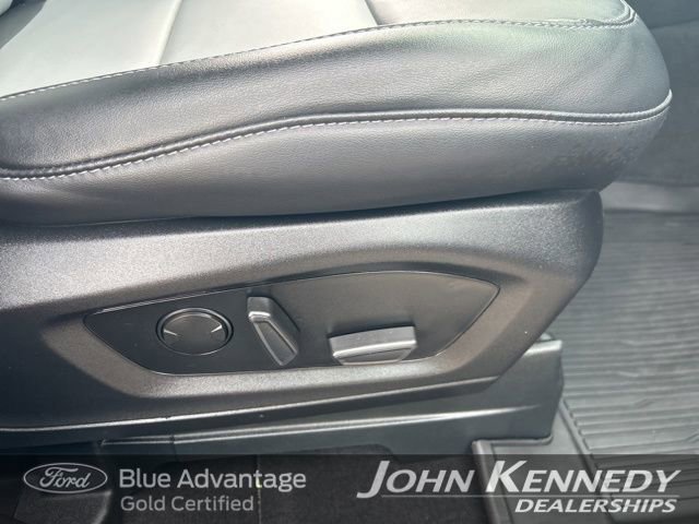 Certified 2022 Ford Explorer XLT w/ Equipment Group 202A image 36