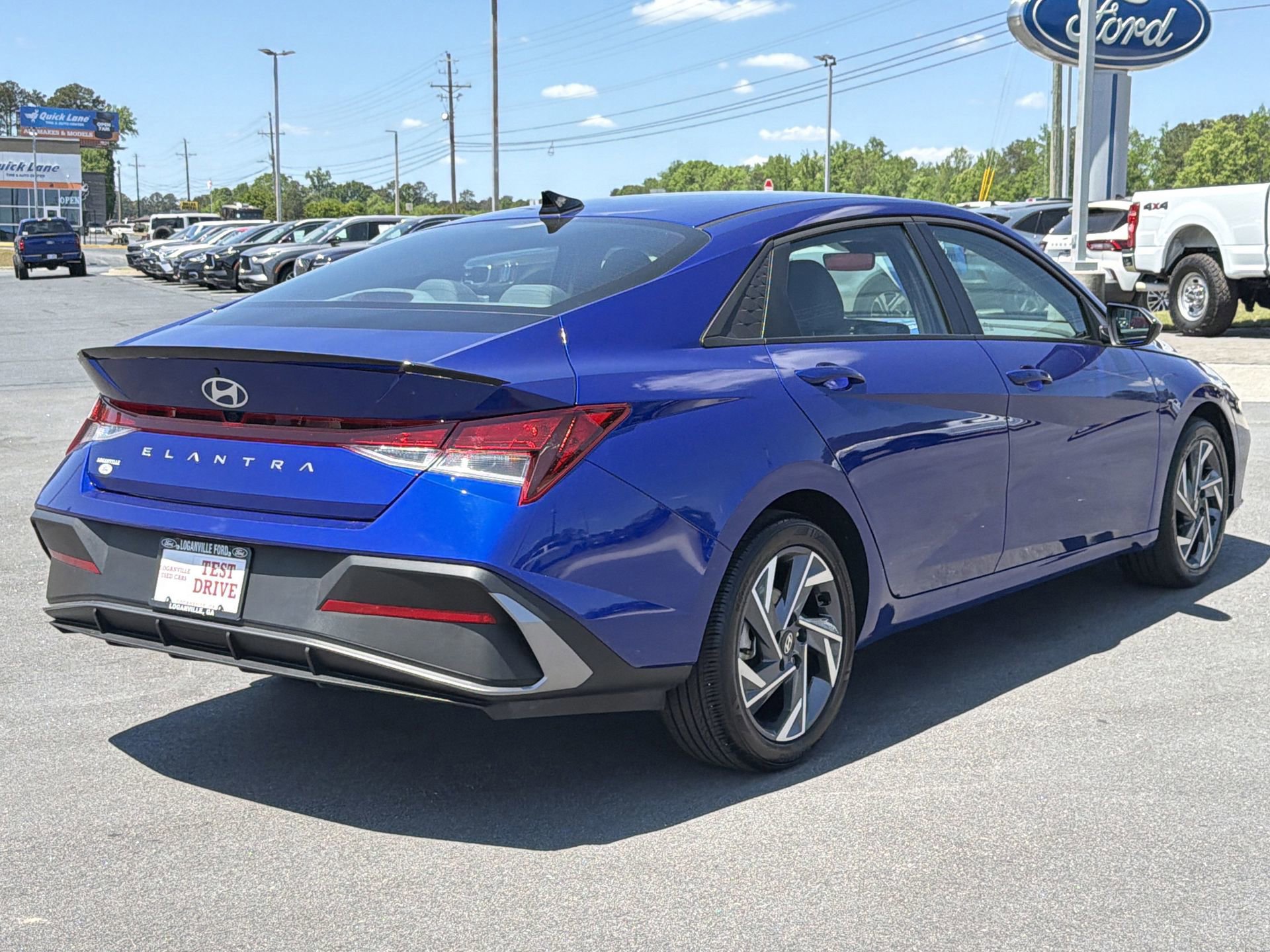 Used 2025 Hyundai Elantra Sport image 4