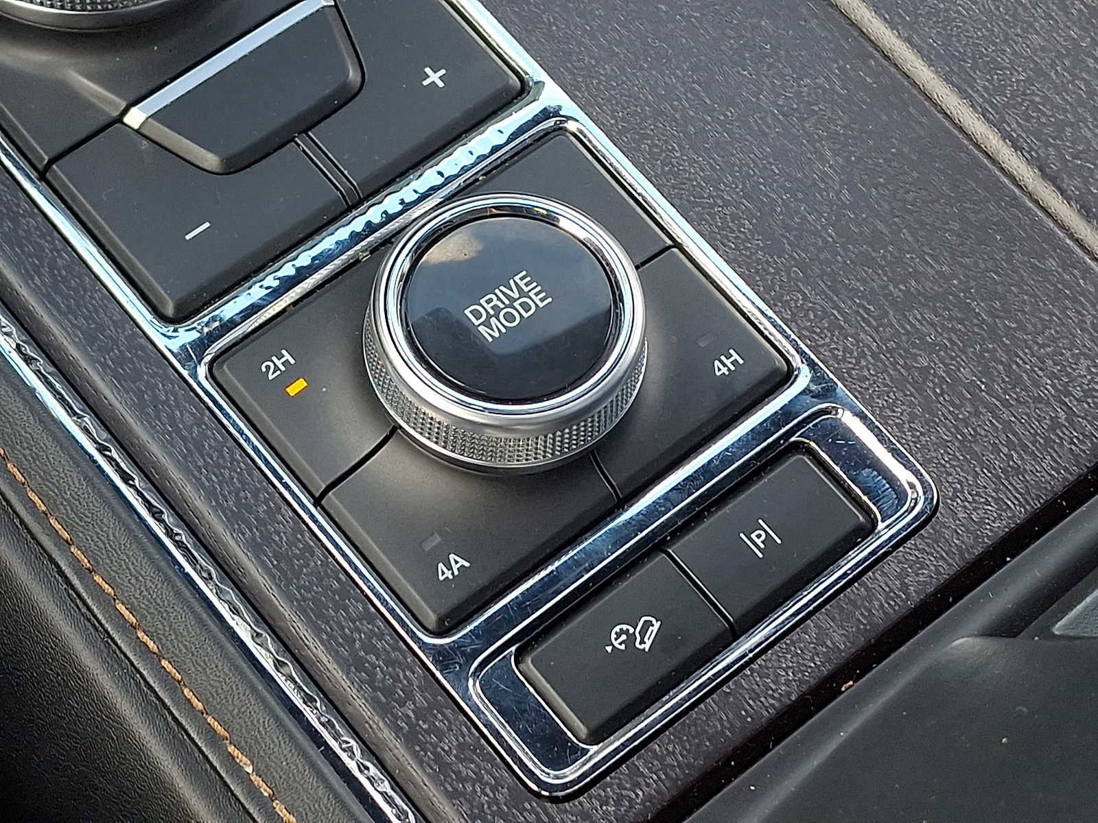 Certified 2022 Ford Expedition Max Platinum image 24