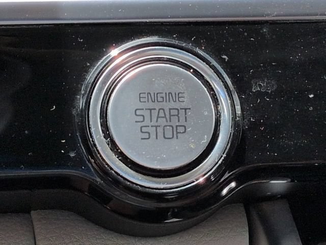 Used 2024 Kia Carnival SX Prestige FWD image 38
