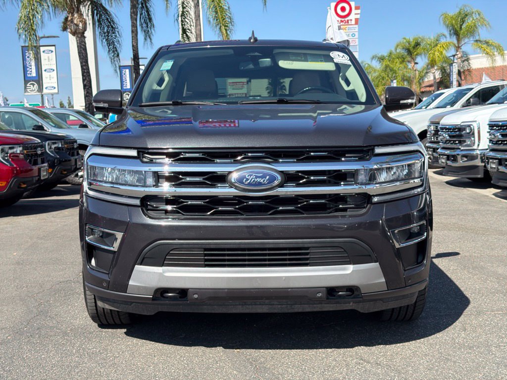 Certified 2023 Ford Expedition Limited AWD/4WD image 4