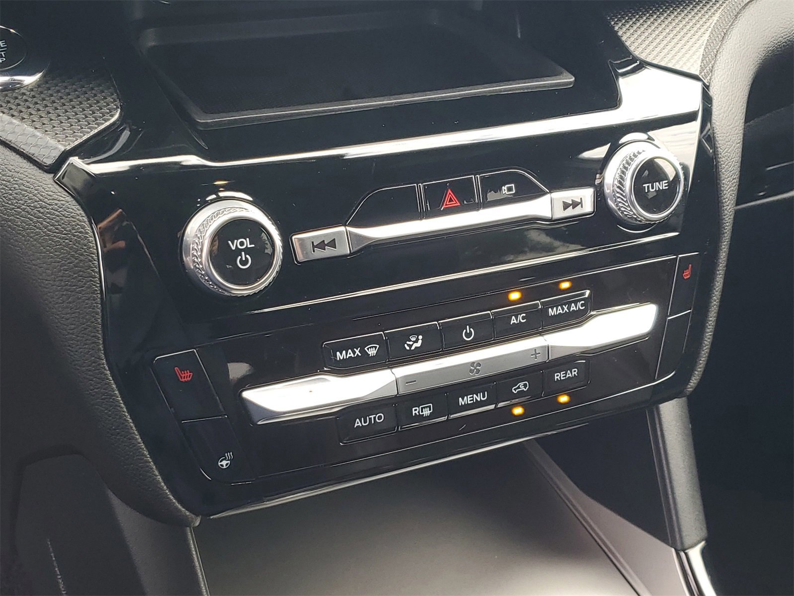 Certified 2023 Ford Explorer ST-Line w/ Class IV Trailer Tow Package image 27