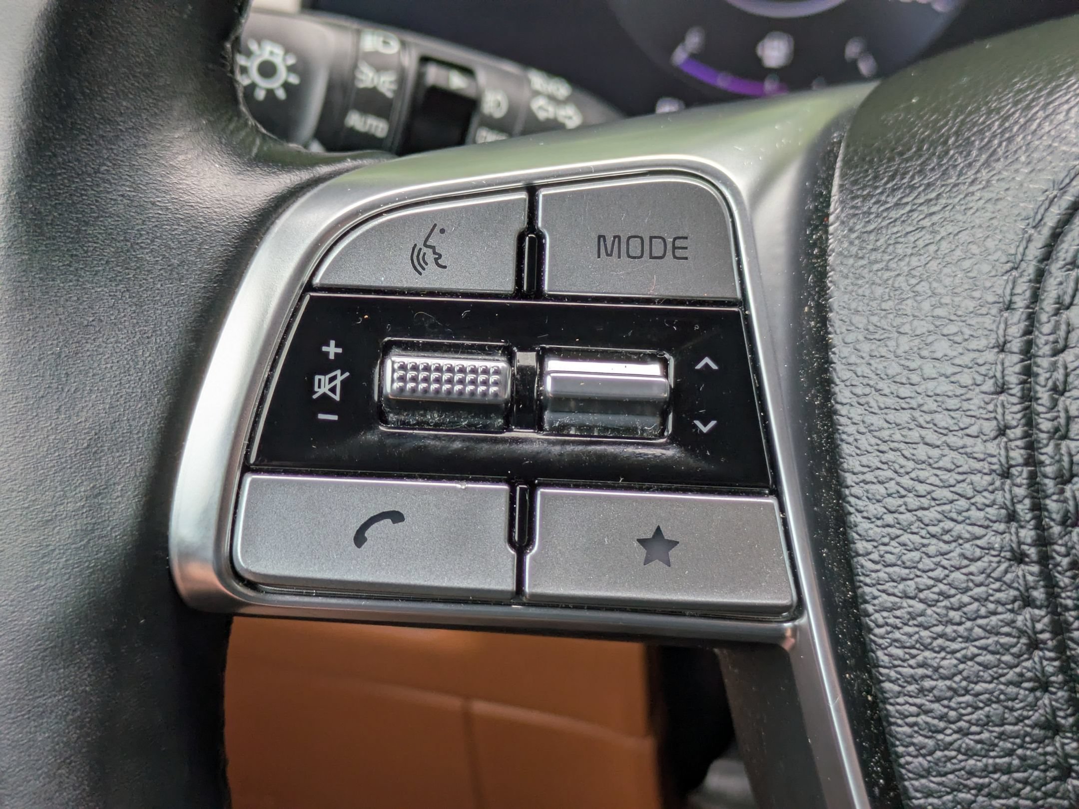 Used 2024 Kia Telluride SX X-Pro AWD/4WD image 17
