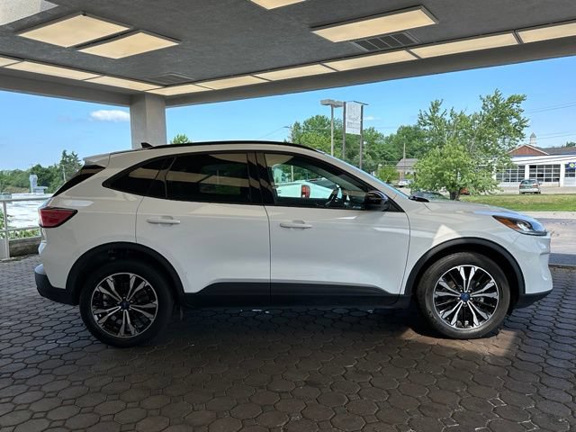 Certified 2022 Ford Escape SEL w/ SEL Stealth AWD Package image 4