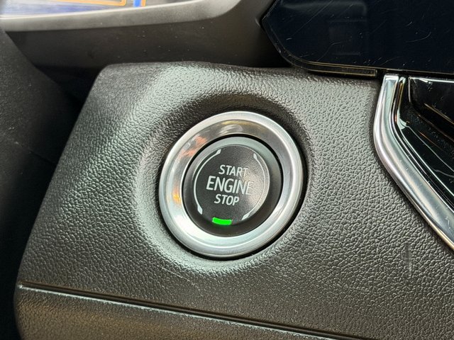 Used 2023 Chevrolet Colorado Trail Boss AWD/4WD image 27