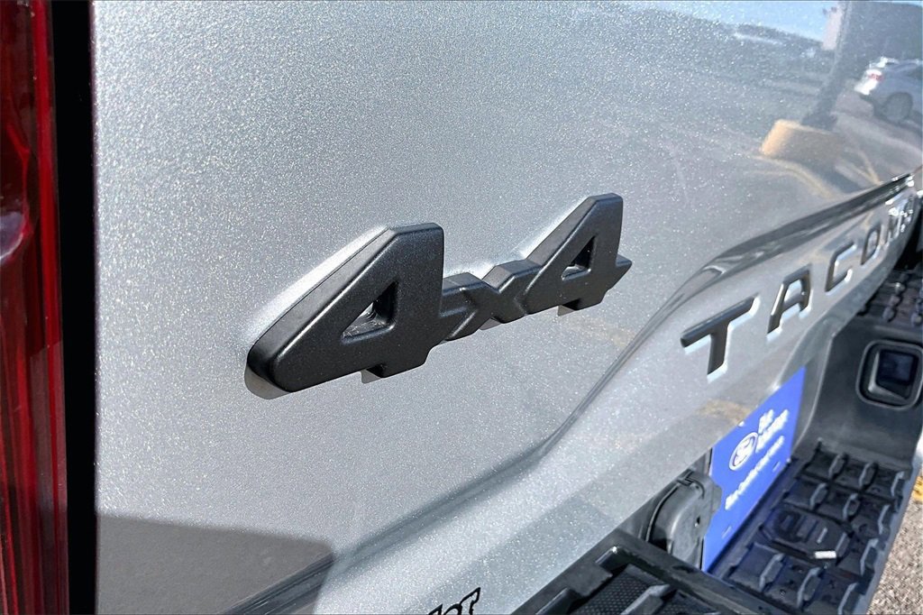 Used 2023 Toyota Tacoma SR5 image 10