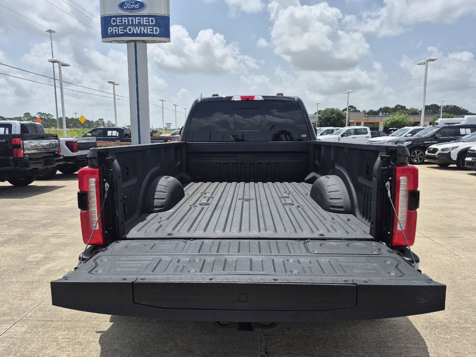 Certified 2024 Ford F450 Lariat w/ Lariat Ultimate Package AWD/4WD image 15