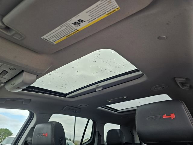 Used 2023 GMC Acadia AT4 w/ Technology Package image 21