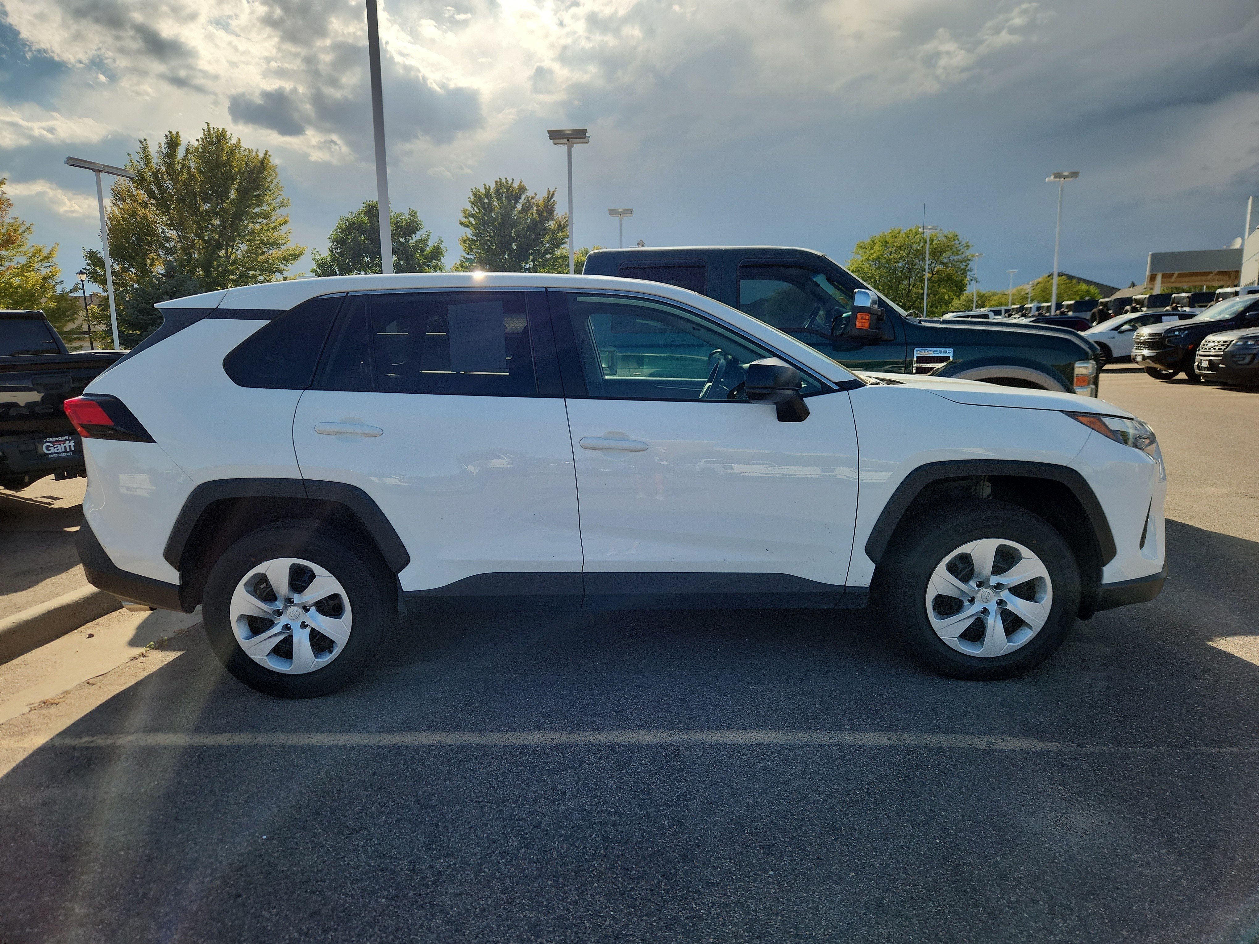 Used 2025 Toyota RAV4 LE AWD/4WD image 5