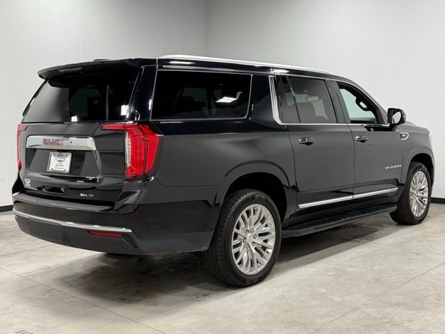 Used 2023 GMC Yukon XL SLT w/ SLT Luxury Package image 12