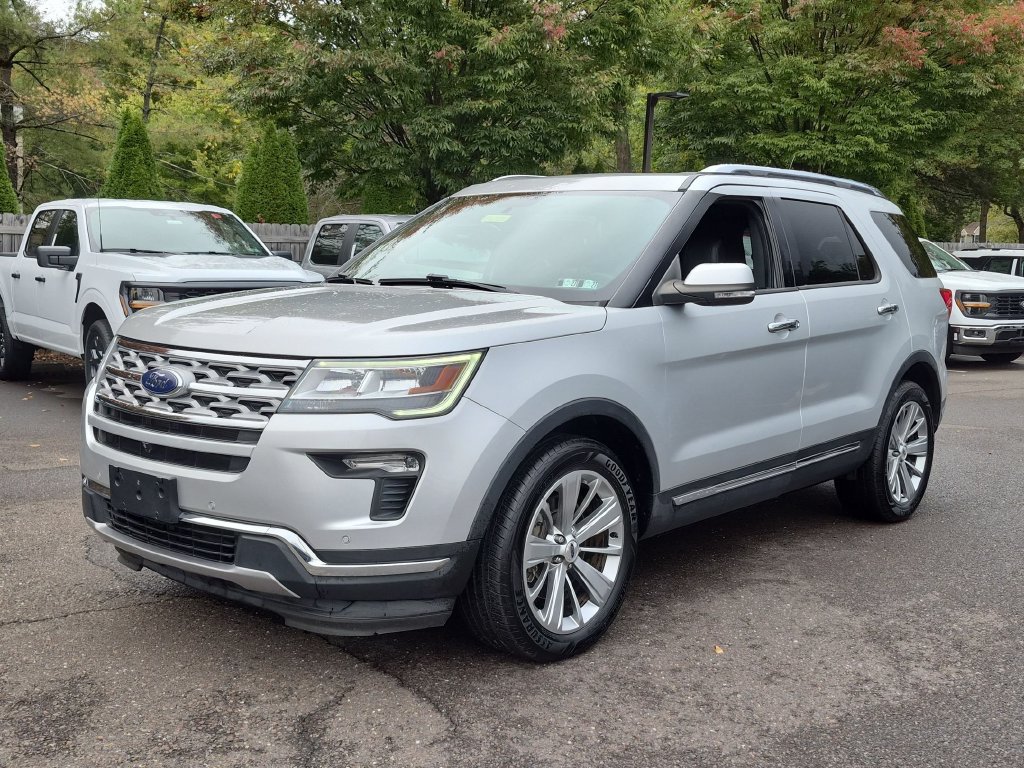 Certified 2018 Ford Explorer Limited AWD/4WD image 2