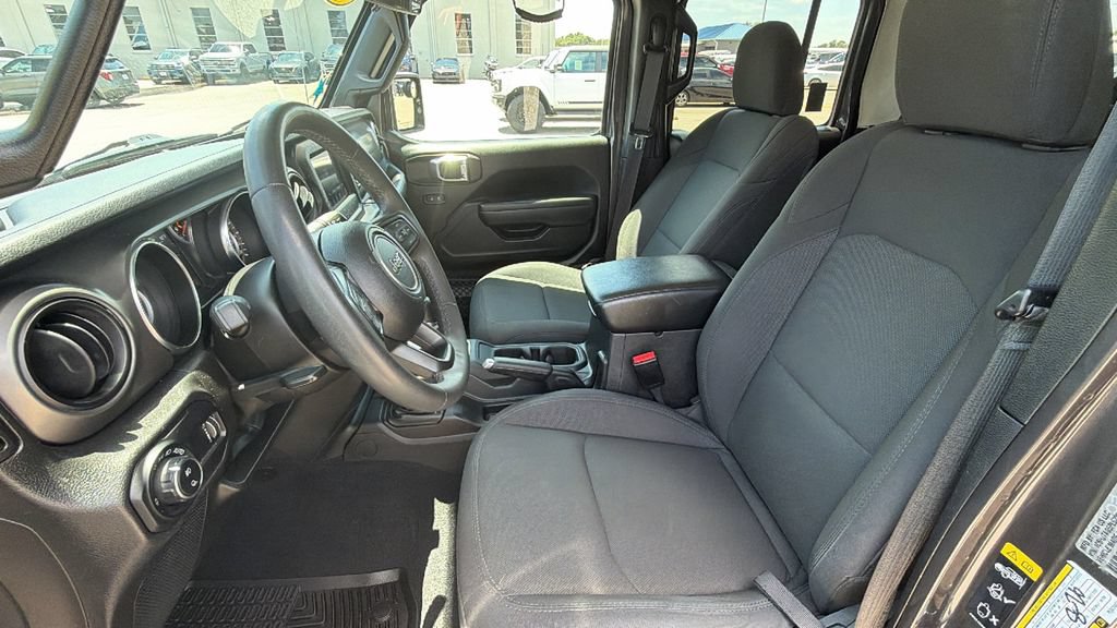 Used 2023 Jeep Gladiator Sport AWD/4WD image 23