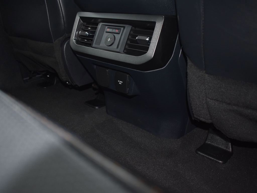 Certified 2024 Ford F350 Platinum w/ FX4 Off-Road Package image 56