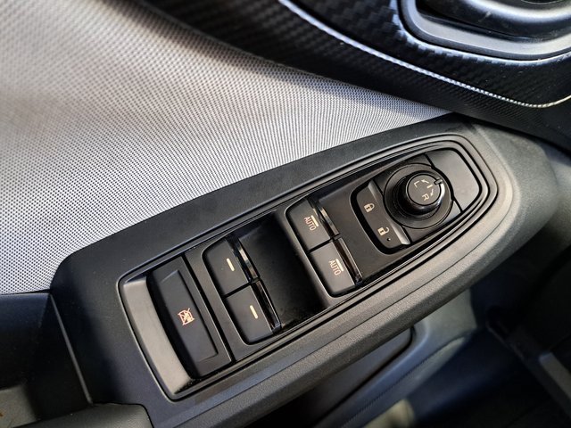 Used 2018 Subaru Crosstrek 2.0i Premium image 22