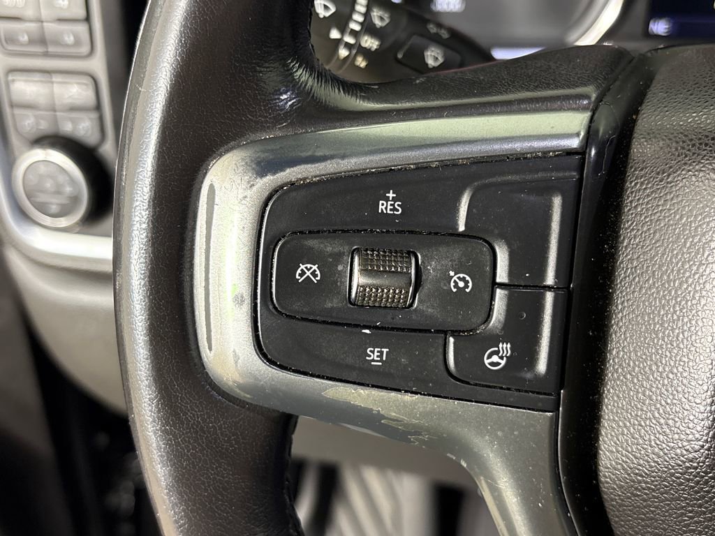 Used 2020 Chevrolet Silverado 1500 LTZ AWD/4WD image 17
