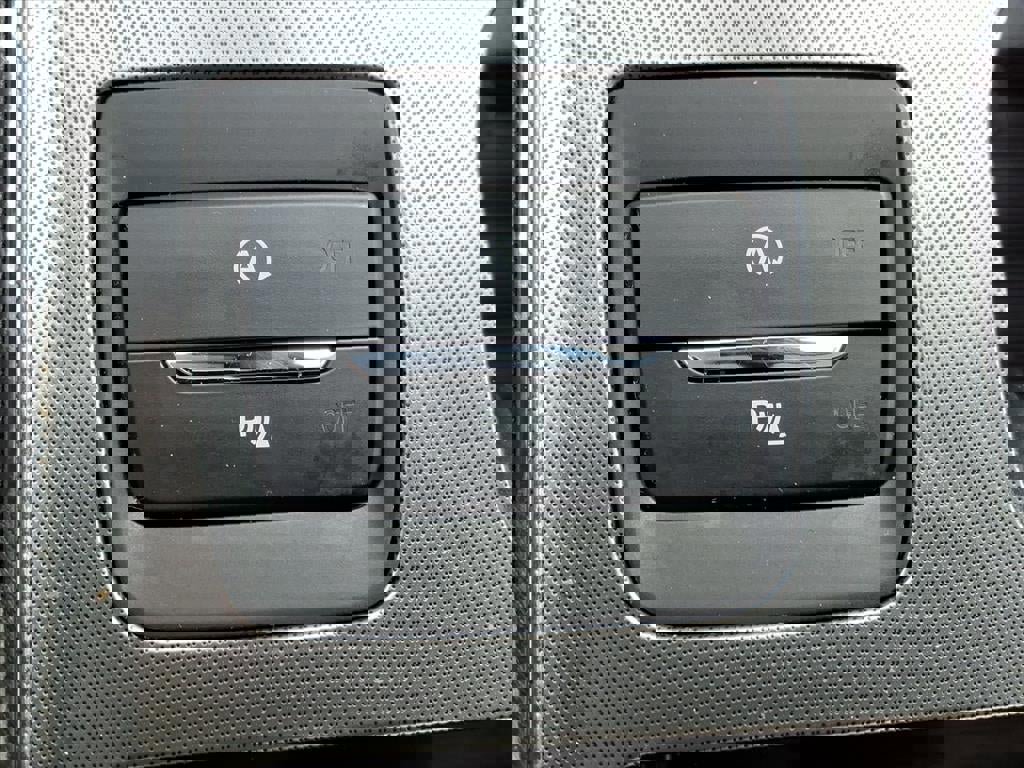 Certified 2024 Ford Edge Titanium image 19