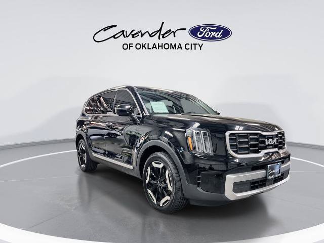 Used 2025 Kia Telluride S FWD image 2