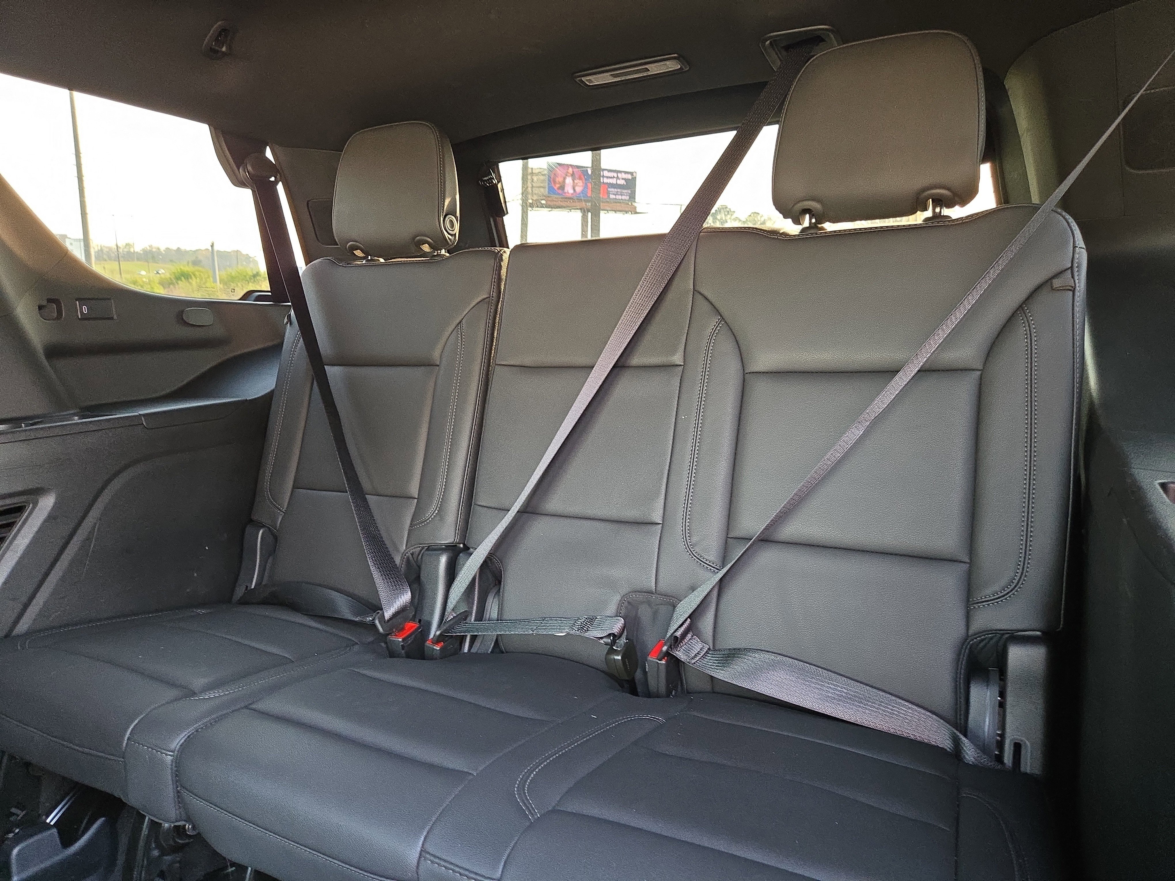 Used 2023 Chevrolet Tahoe Z71 w/ Luxury Package image 15