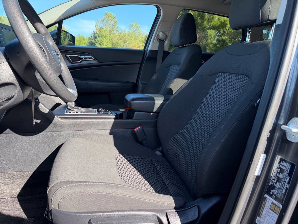 Used 2023 Kia Sportage LX AWD/4WD image 15