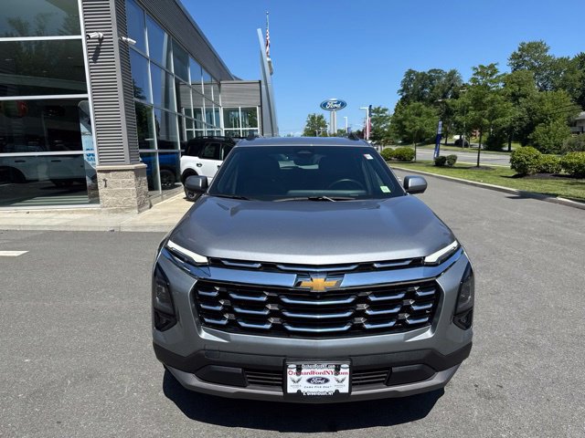 Used 2025 Chevrolet Equinox LT w/ Convenience Package II AWD/4WD image 4