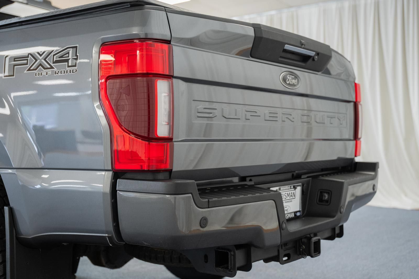 Certified 2022 Ford F250 Lariat w/ Black Appearance Package AWD/4WD image 5