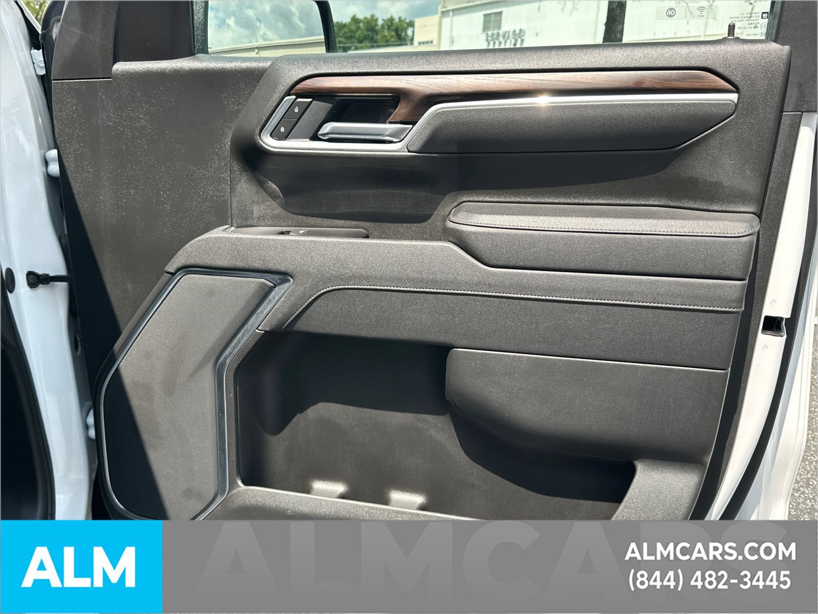 Used 2025 GMC Sierra 1500 SLT RWD image 16