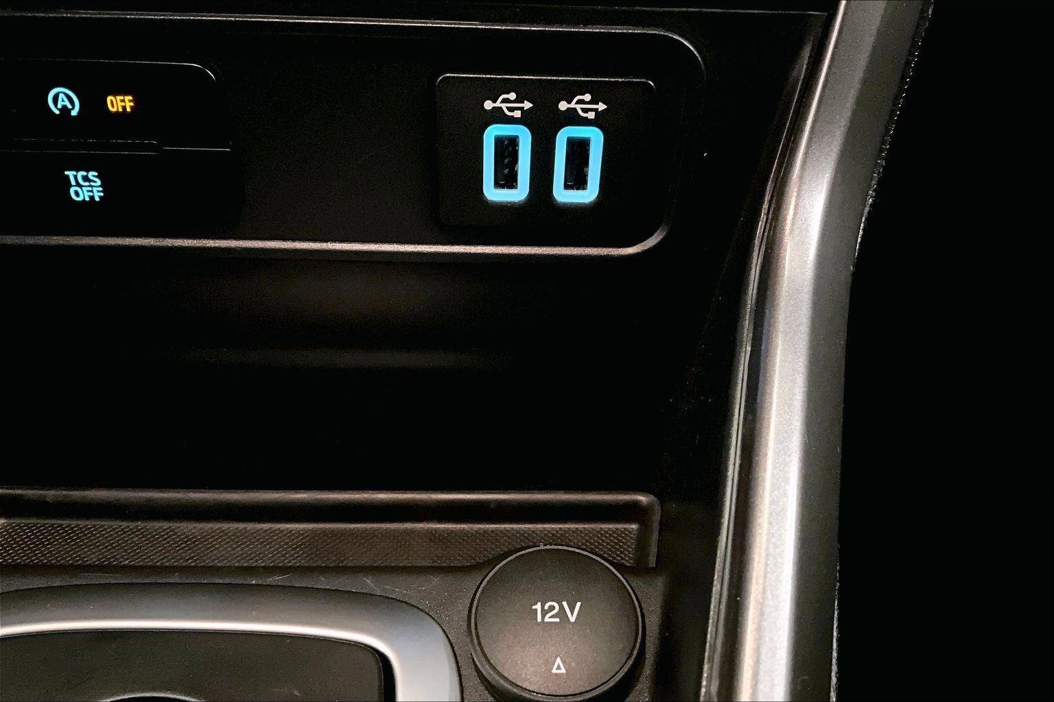 Certified 2020 Ford EcoSport SE w/ SE Convenience Package image 31