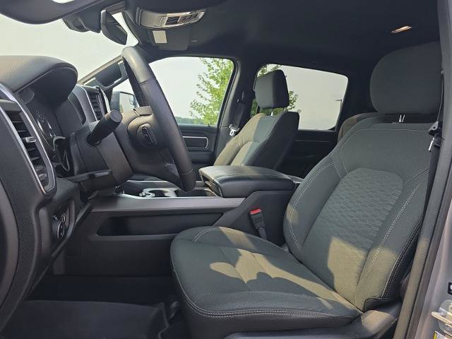 Used 2025 RAM 1500 Big Horn AWD/4WD image 9
