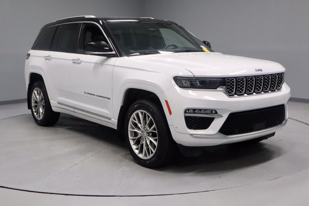 Used 2023 Jeep Grand Cherokee Summit w/ Luxury Tech Group V