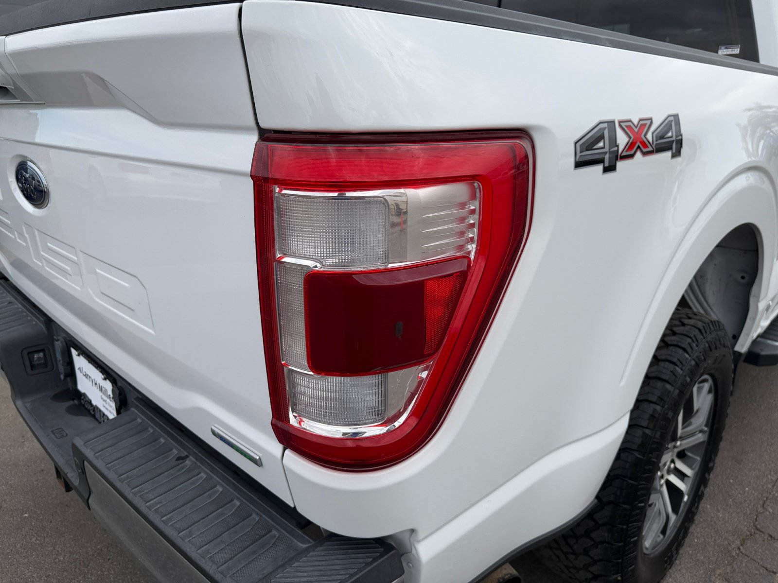 Certified 2022 Ford F150 Lariat w/ Equipment Group 501A Mid AWD/4WD image 29