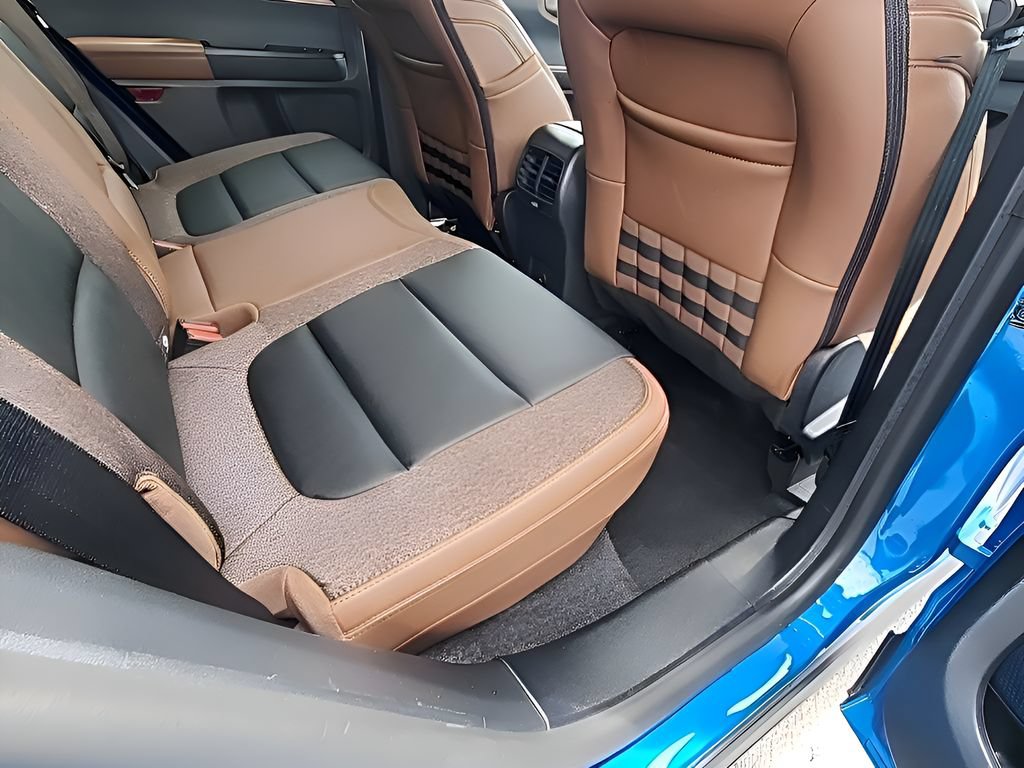 Certified 2025 Ford Bronco Sport Outer Banks w/ Outer Banks Tech Package+ AWD/4WD image 12