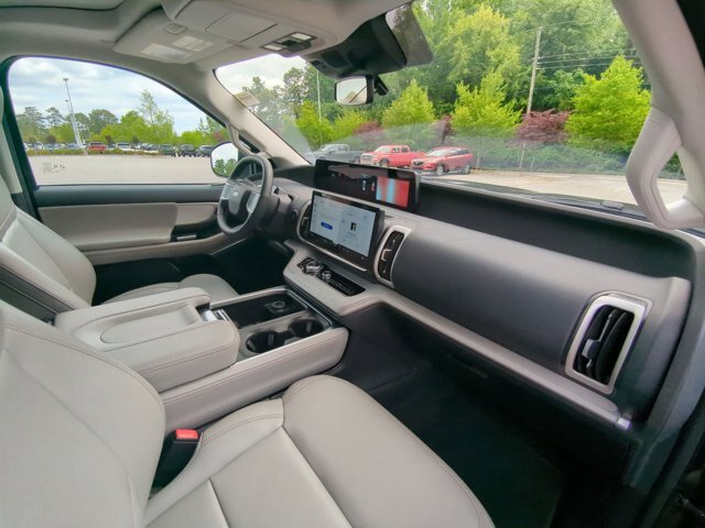 Certified 2025 Ford Expedition Max Active RWD image 37