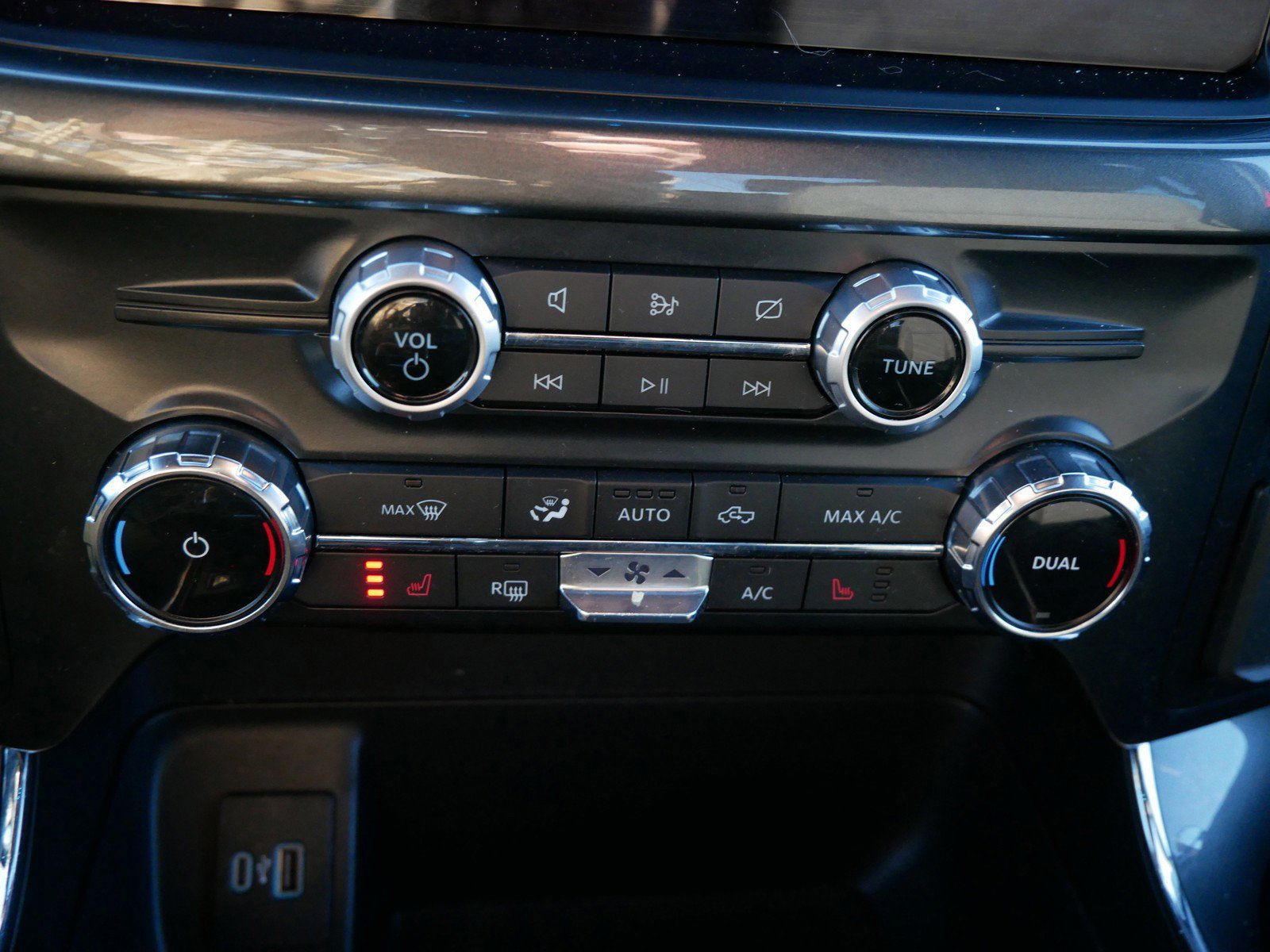 Certified 2022 Ford F150 XLT w/ Equipment Group 302A High image 27