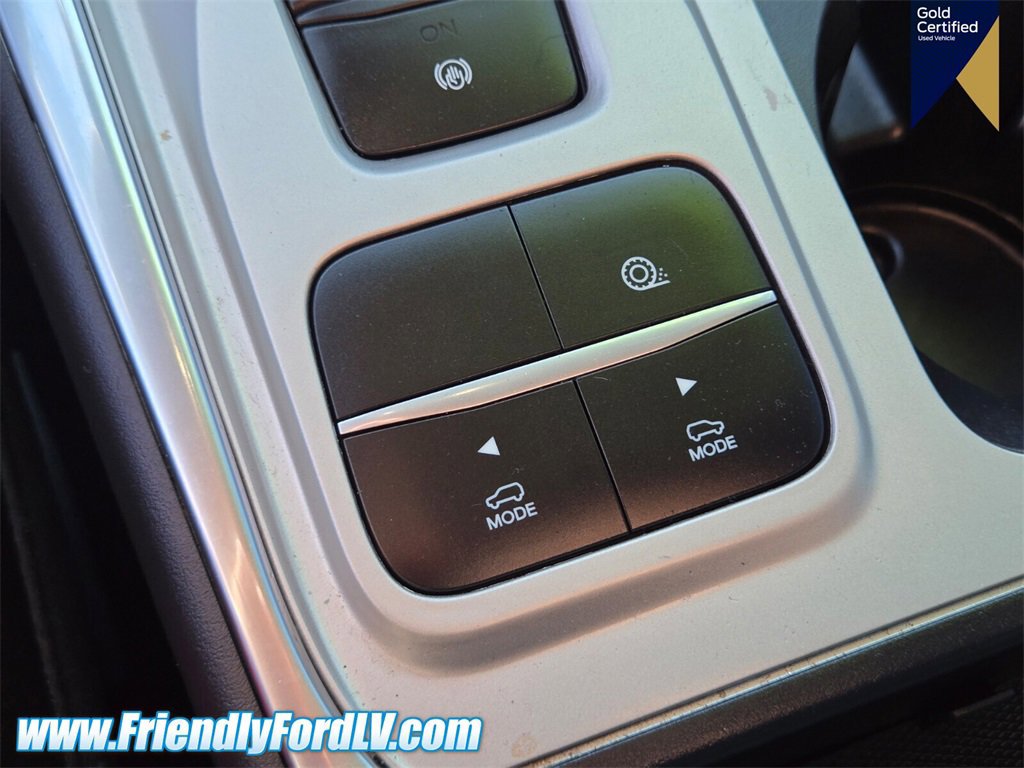 Certified 2022 Ford Explorer XLT w/ Equipment Group 202A image 23