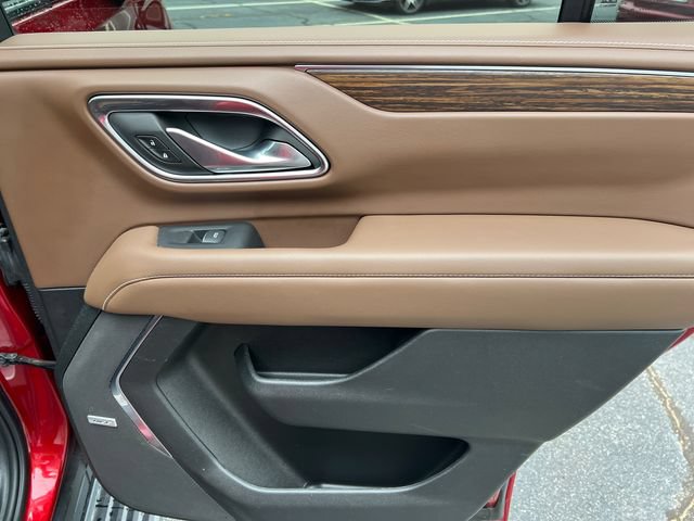 Used 2024 Chevrolet Tahoe High Country AWD/4WD image 19