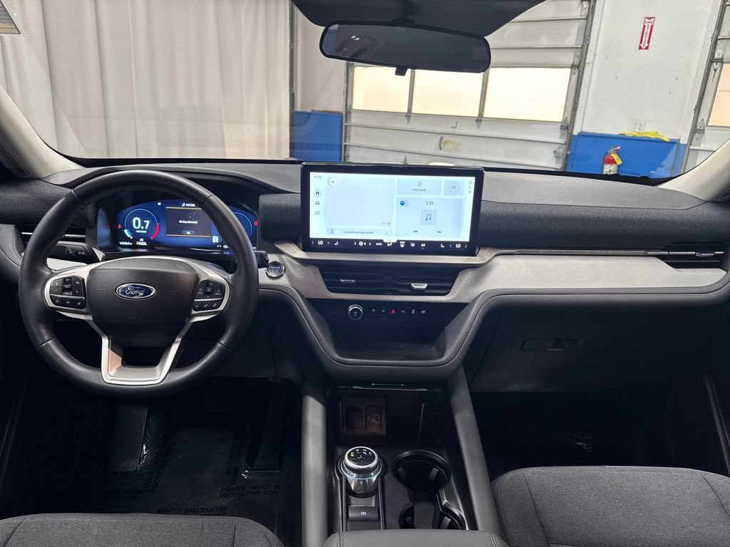 Certified 2025 Ford Explorer Active AWD/4WD image 13