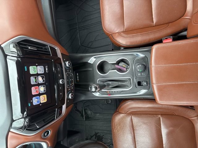 Used 2018 Chevrolet Traverse High Country AWD/4WD image 31
