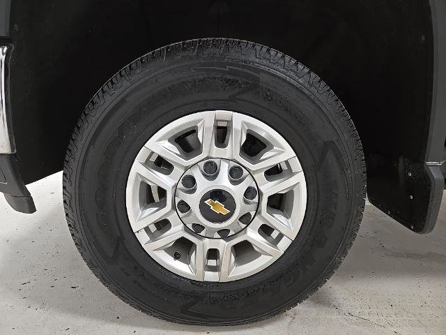 Used 2024 Chevrolet Silverado 2500 LT w/ Convenience Package image 38