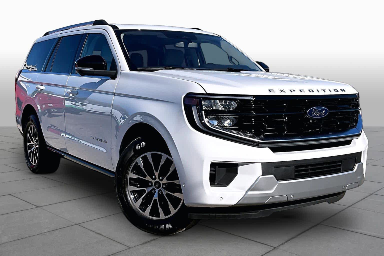 Certified 2025 Ford Expedition Platinum AWD/4WD image 3