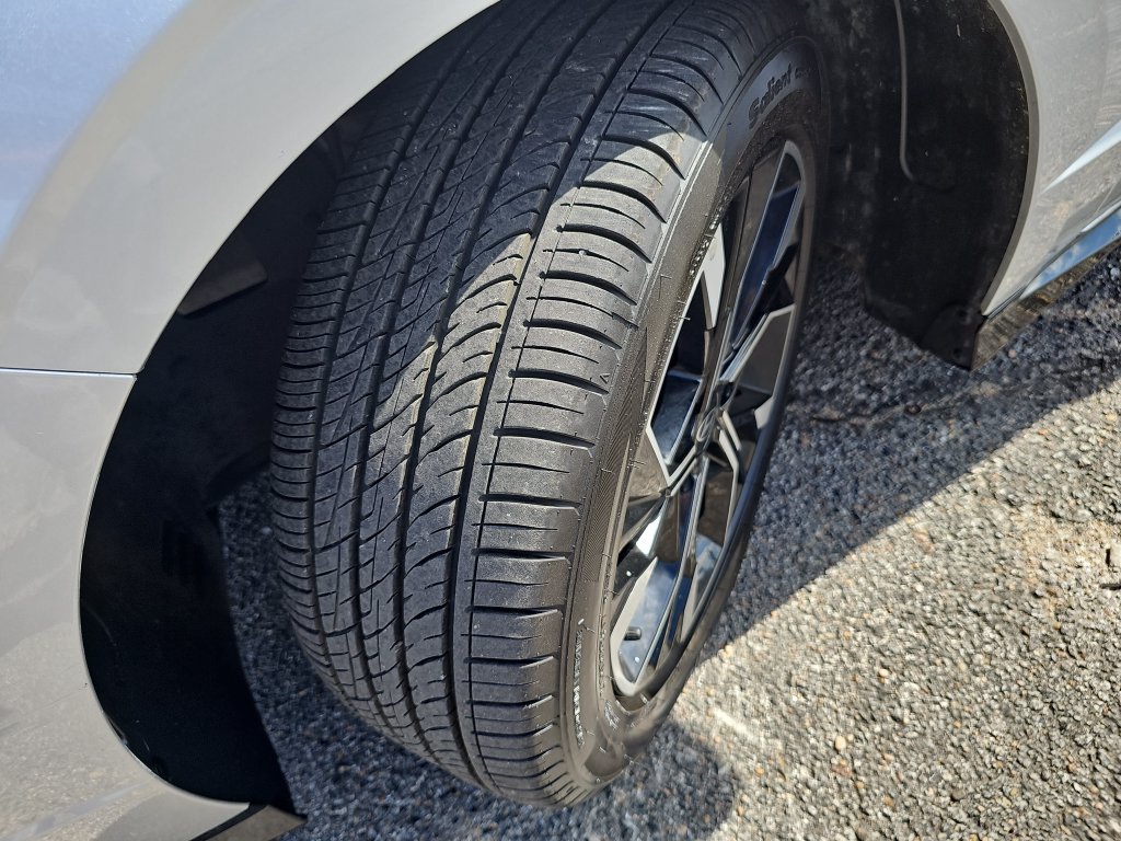 Used 2025 Hyundai Sonata SEL FWD image 32