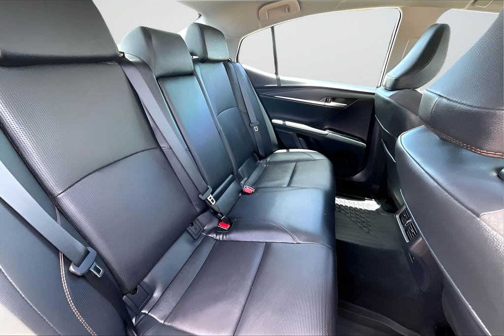 Used 2025 Toyota Camry XLE w/ Premium Plus Package AWD/4WD image 19