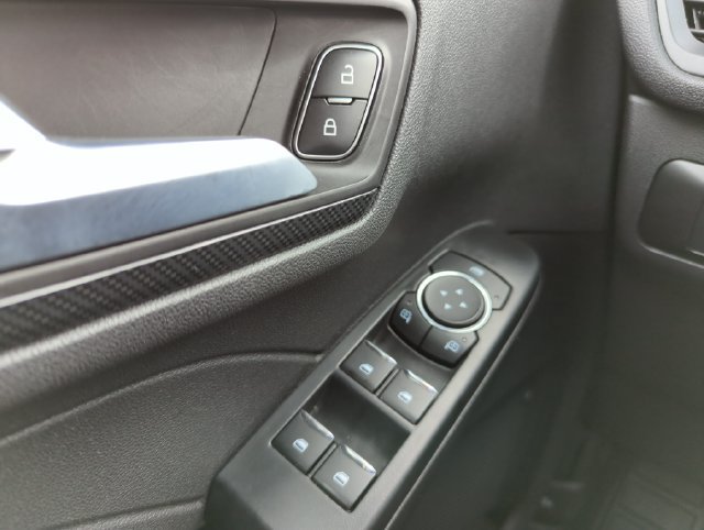 Certified 2025 Ford Escape ST-Line AWD/4WD image 28