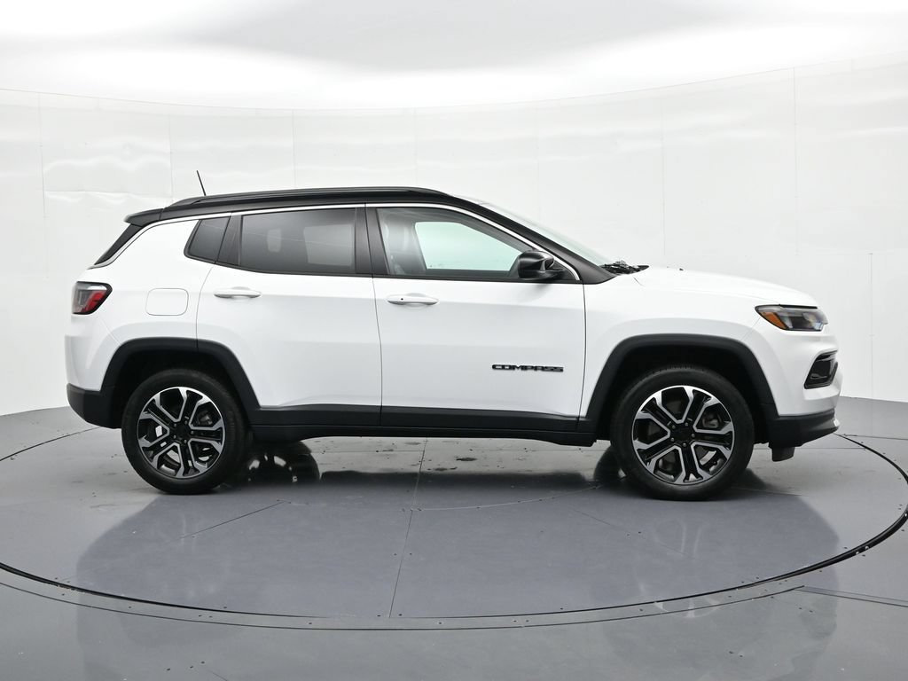 Used 2023 Jeep Compass Limited AWD/4WD image 5