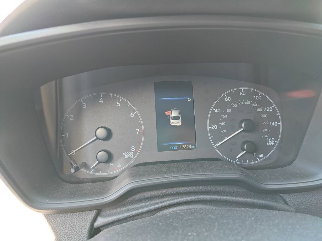 Used 2024 Toyota Corolla LE image 9