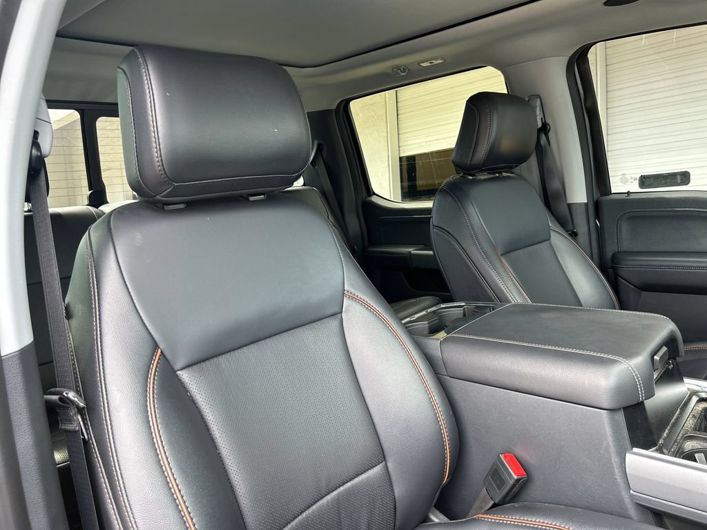 Certified 2025 Ford F450 Lariat w/ Lariat Ultimate Package AWD/4WD image 15