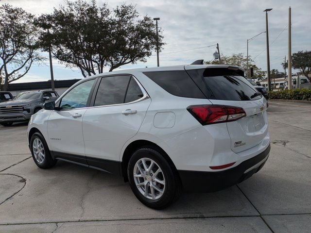 Used 2023 Chevrolet Equinox LT image 2