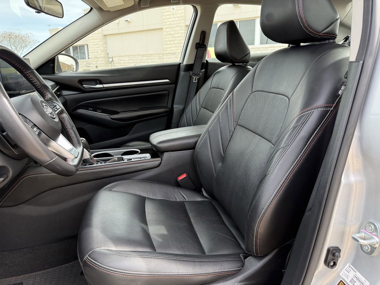 Used 2024 Nissan Altima 2.5 SR w/ SR Premium Package image 27